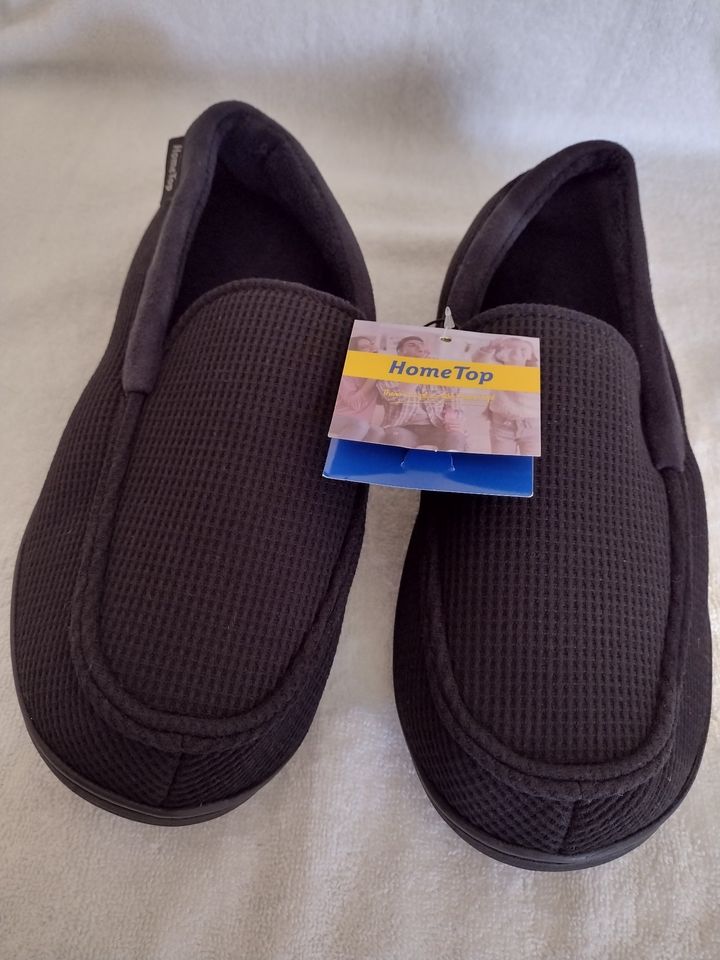 Men's HomeTop Moccasin Slippers Size 11US