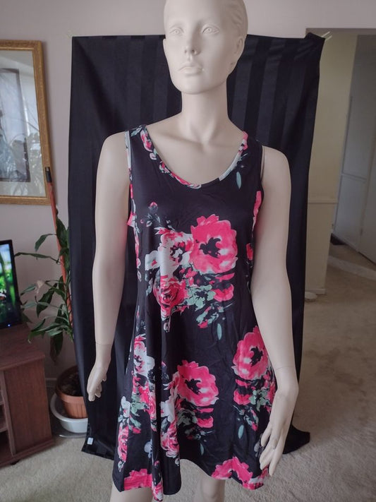 Women's Short Sleeveless Dress Size S