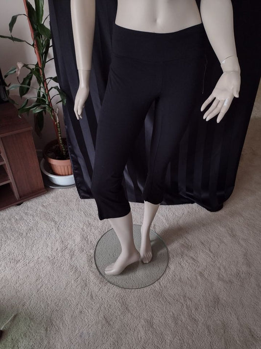 Women's Slim Cotton Capris by Jockey Size S