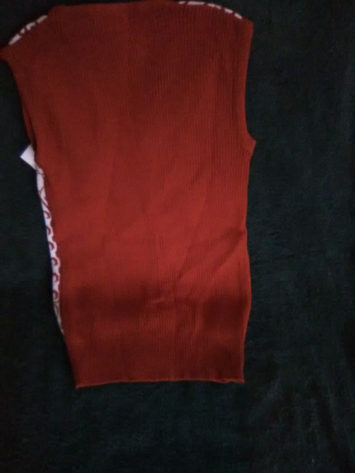 Women's V Neck Vest by Dorigo Size M