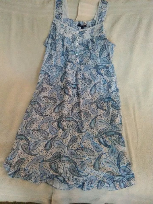 Women's Nightgown with Lace Detailing Size S