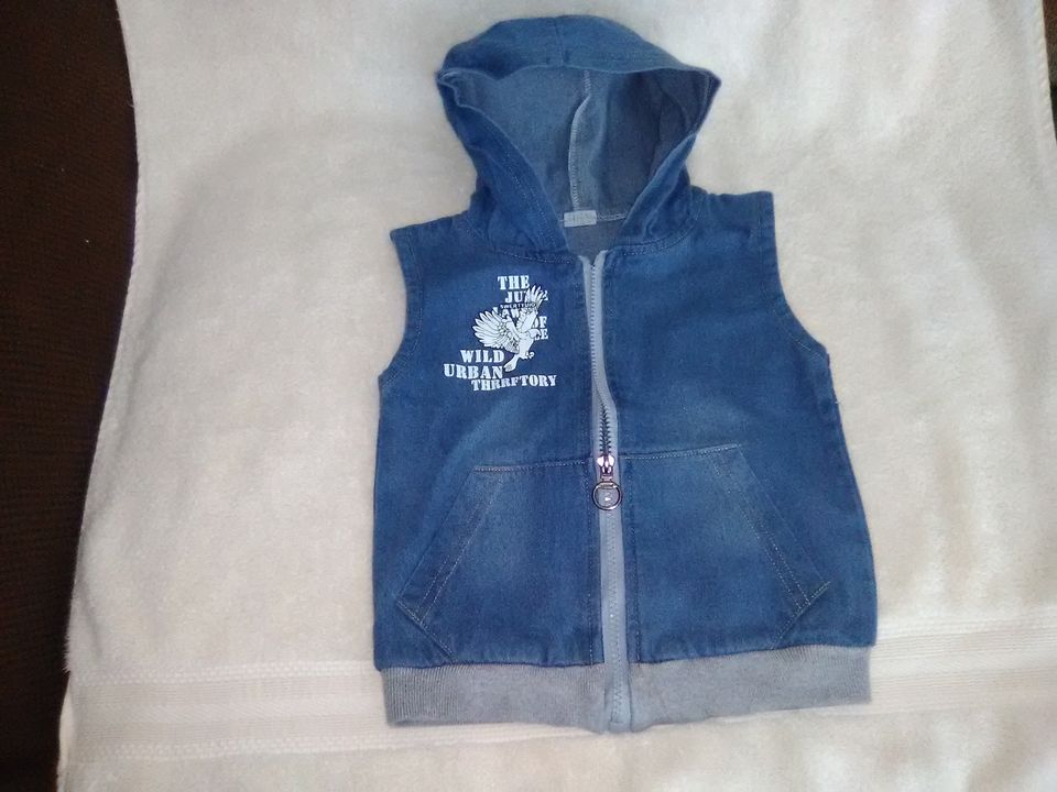 Boys Hooded Denim Vest by Jieshan Size 6