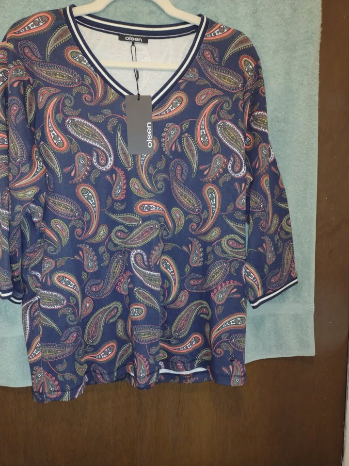 Women's V Neck Half Sleeve Tunic by Olsen Size L(14)