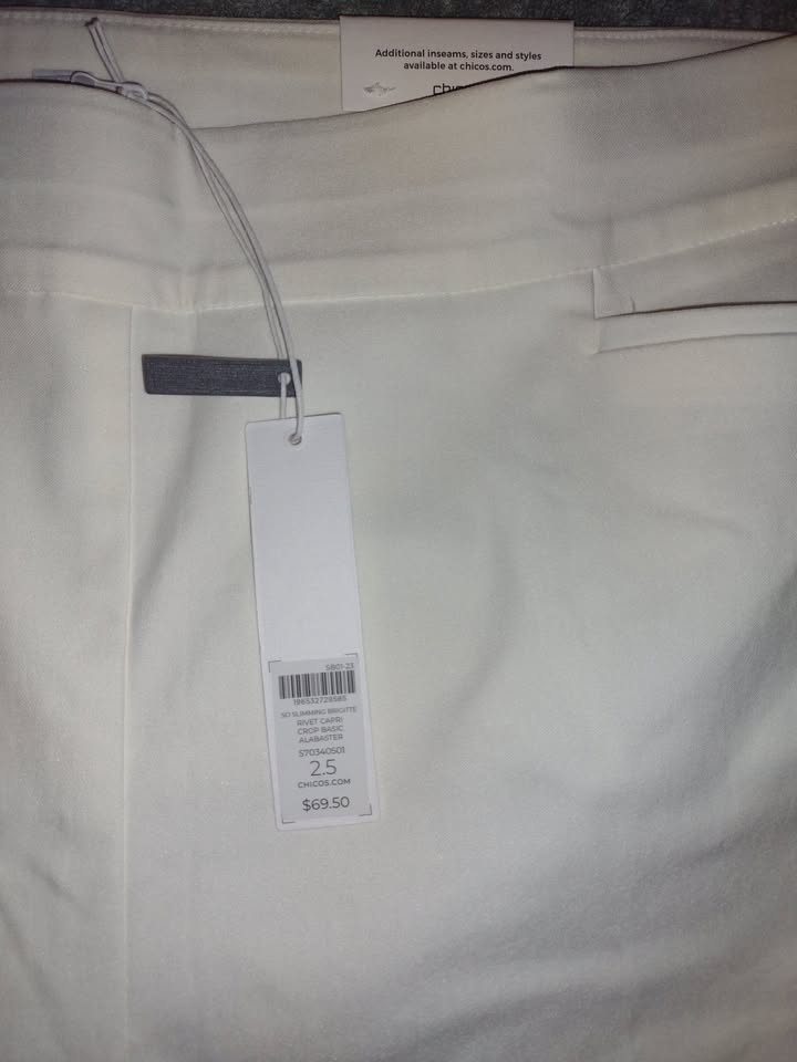 Women's Slim Leg Capris Chico's Size 14