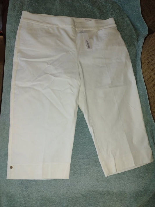 Women's Slim Leg Capris Chico's Size 14