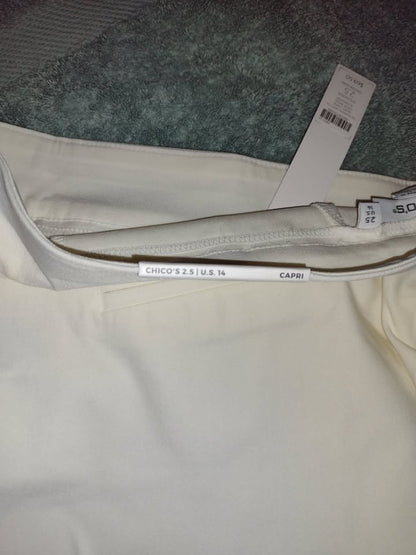 Women's Slim Leg Capris Chico's Size 14