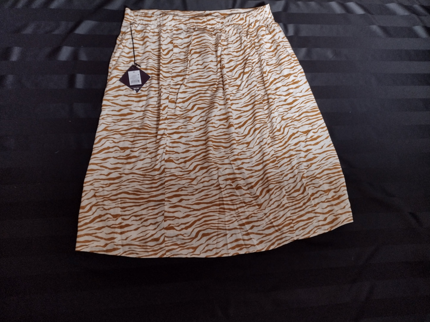 Women's Plus Size Skirt with Front Slit Size 2X