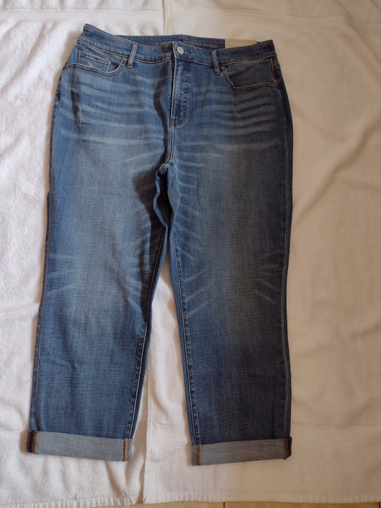 Crop Slim Leg Girlfriend Jeans by Chico's Size 14 US (2.5 Chico's Sizing)