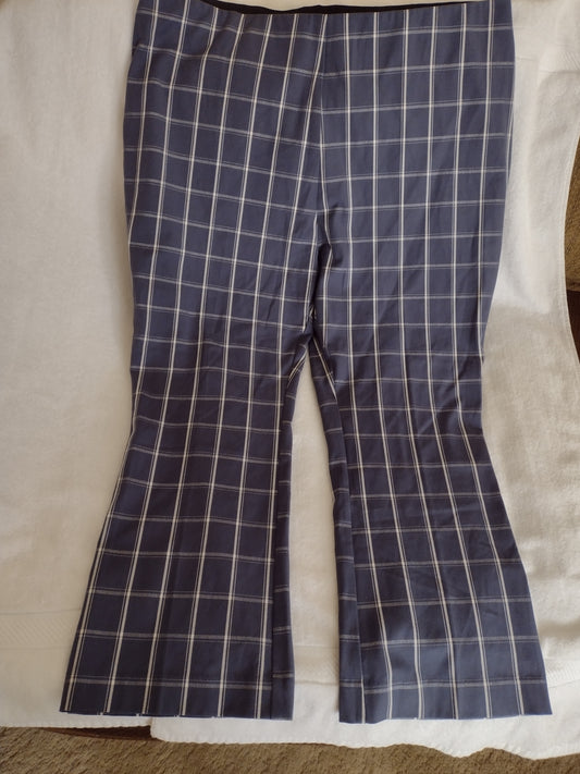 Women's Stretchy Cropped Navy Plaid Flare Pants Size 18W