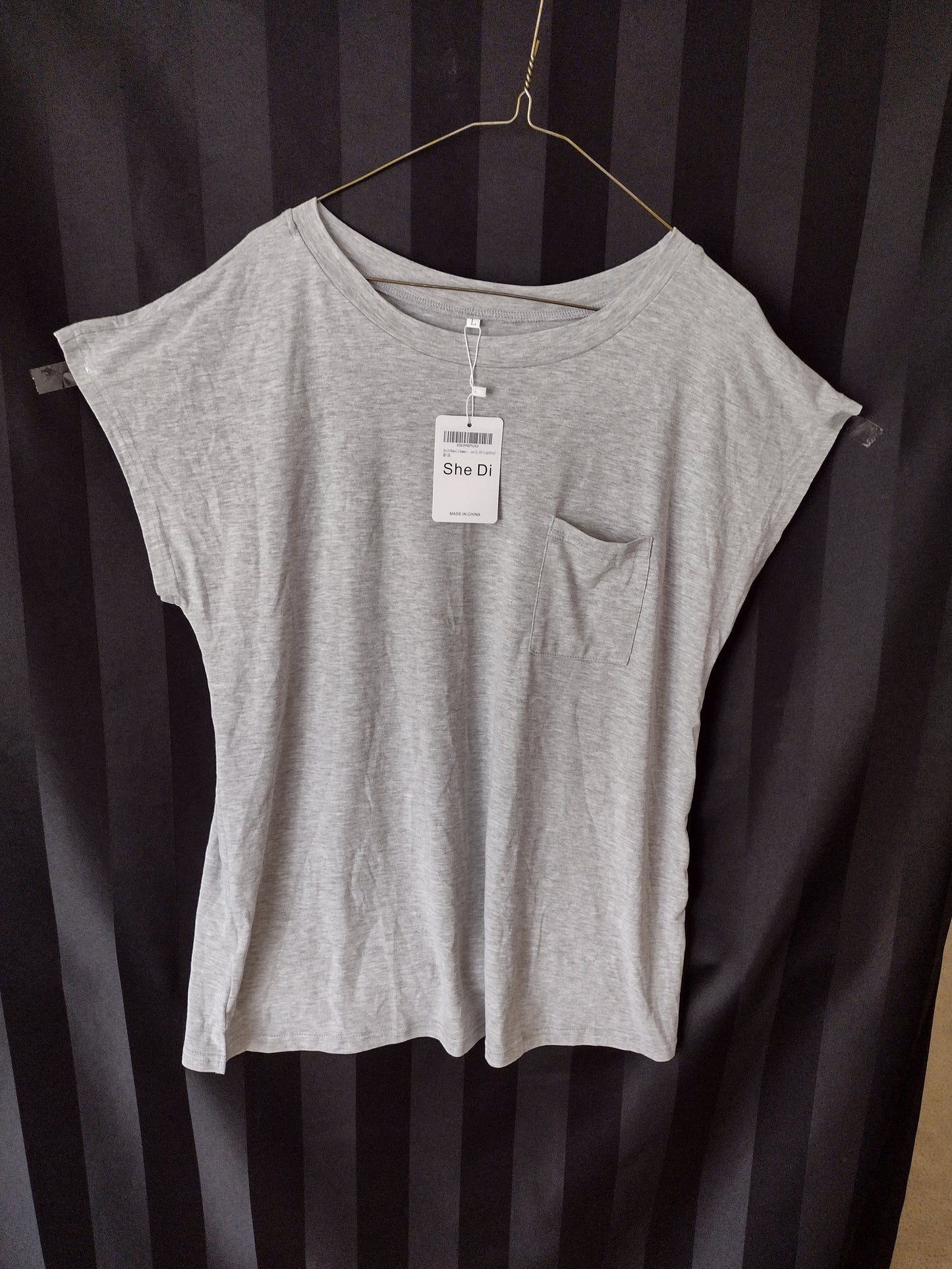 Women's Light Gray T-Shirt with Pocket & Side Slits Size L