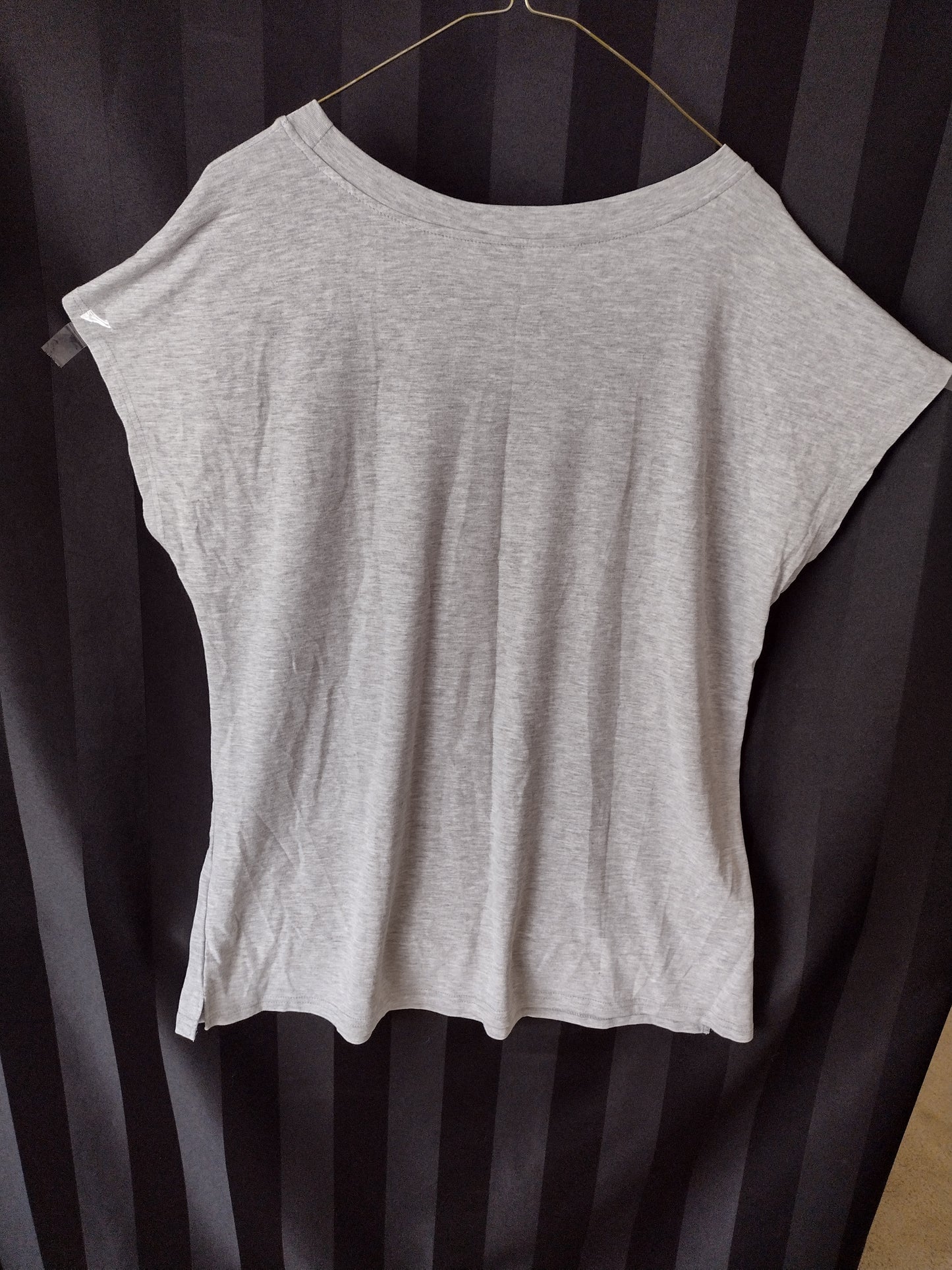 Women's Light Gray T-Shirt with Pocket & Side Slits Size L