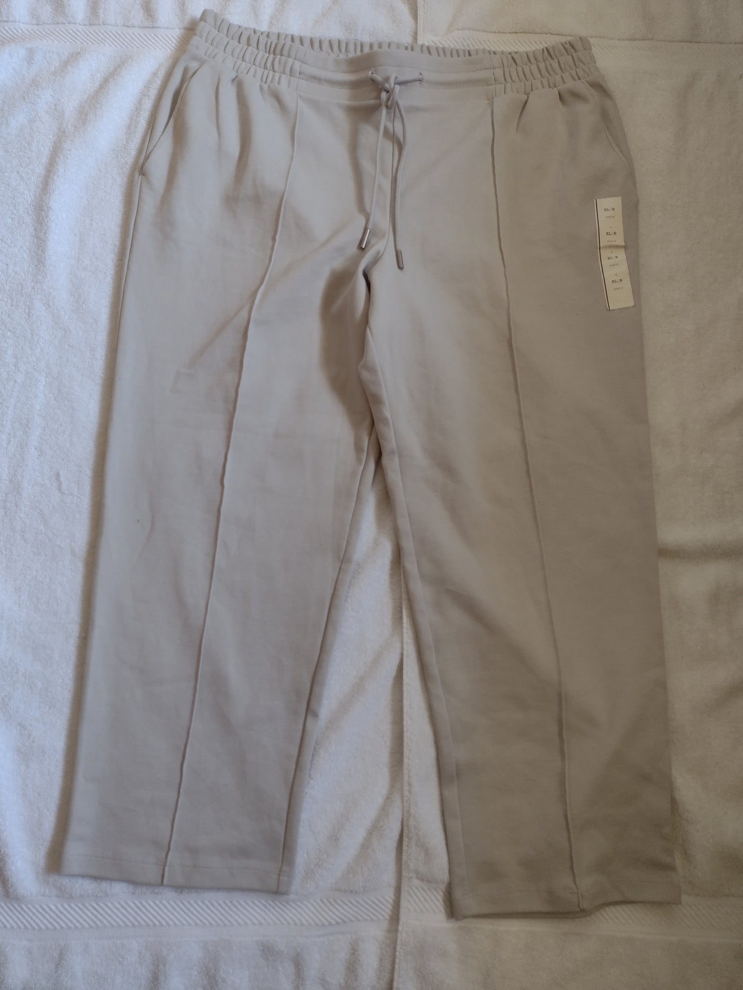 Women's Pull-On Tie Waist Pants Light Gray or Golden Green