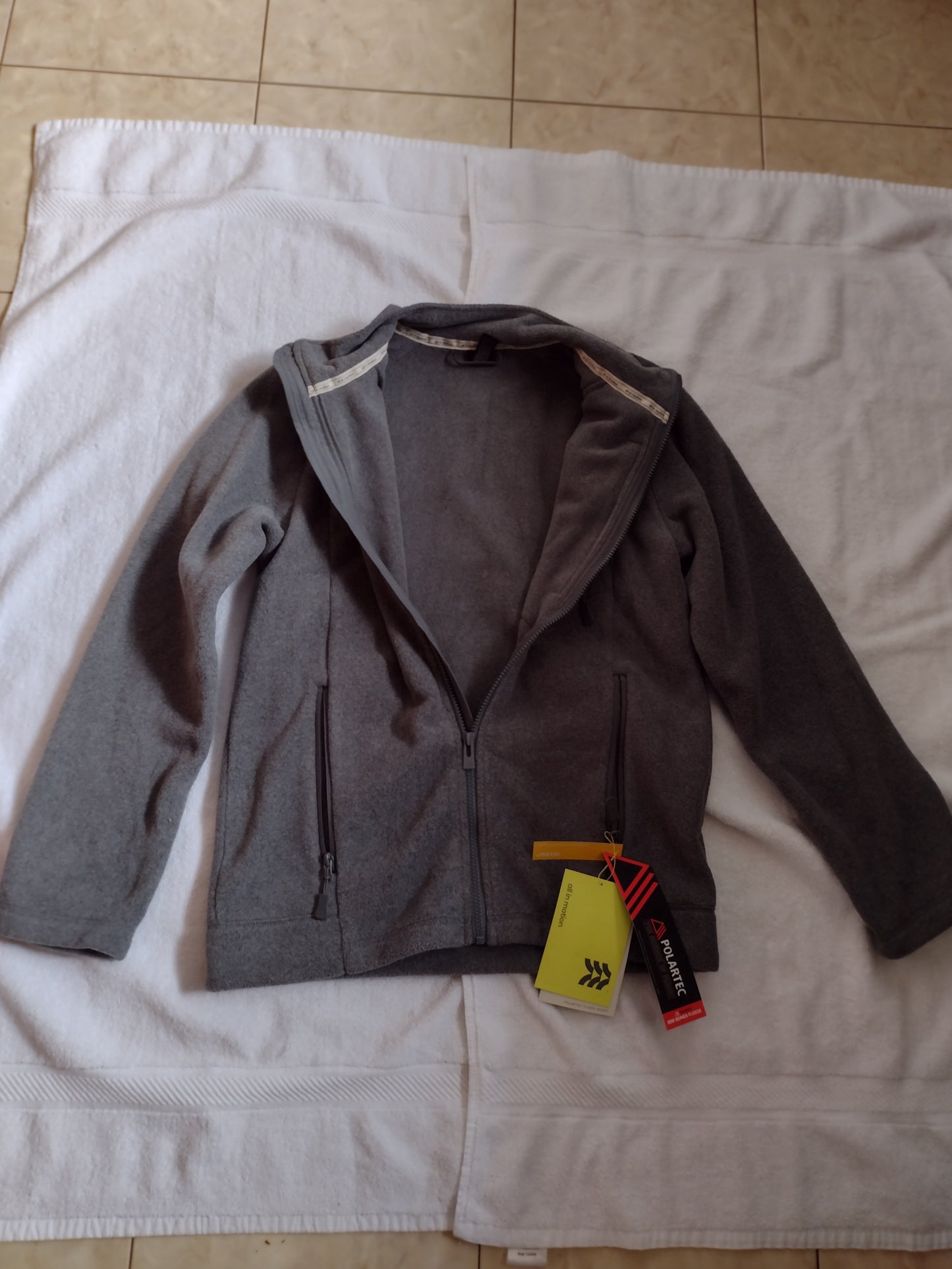 Men's Polartec Fleece Jackets Size S Gray or Black