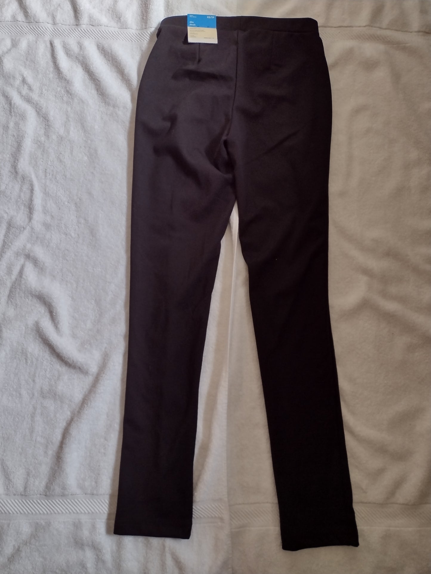 Women's Slim Stretch Pull-On Pants Sizes S and XS Black