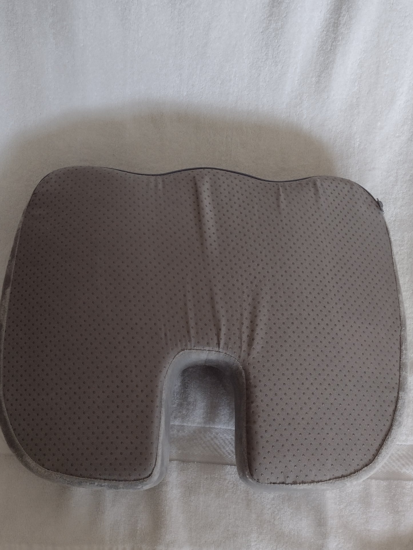 Seat Cushion with Memory Foam by Oveynersin Gray