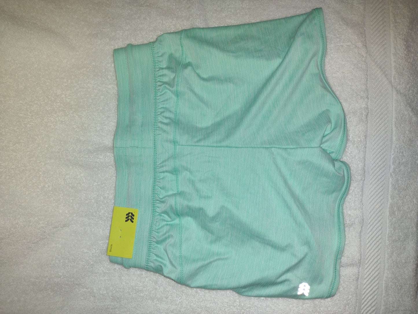 Girls All in Motion Soft Shorts Size M (7-8) Light Green