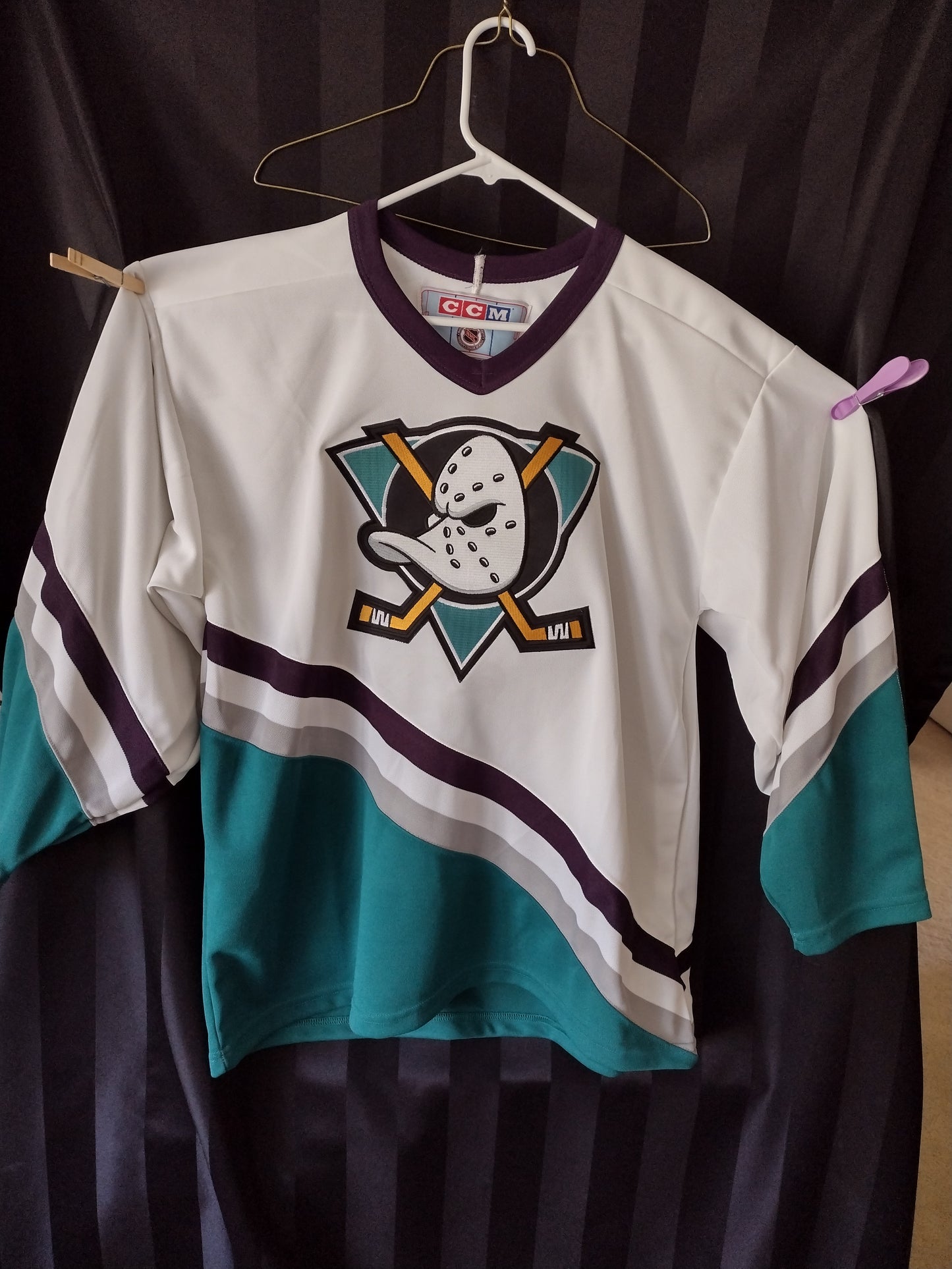 Vintage CCM Anaheim Mighty Ducks Jersey Size L