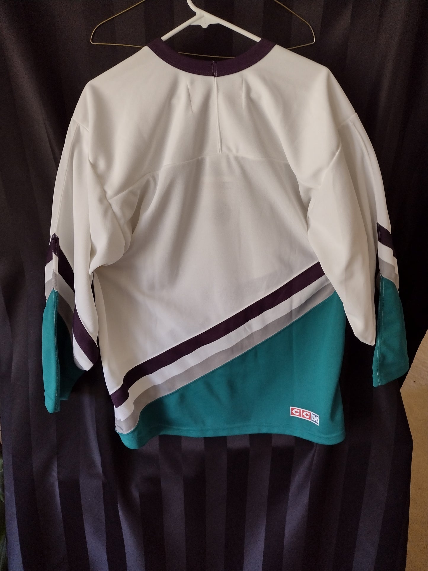 Vintage CCM Anaheim Mighty Ducks Jersey Size L