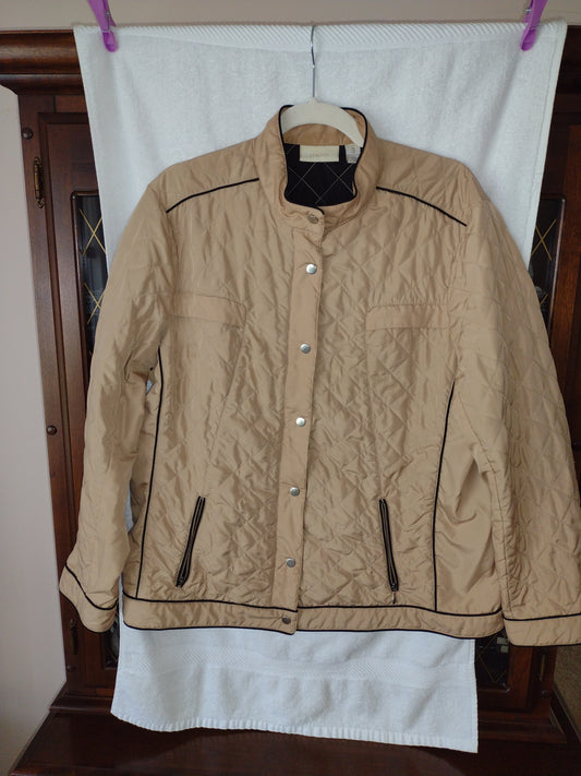 Women's Pre-Owned Chico's Quilted Lightweight Jacket Size 3/XL