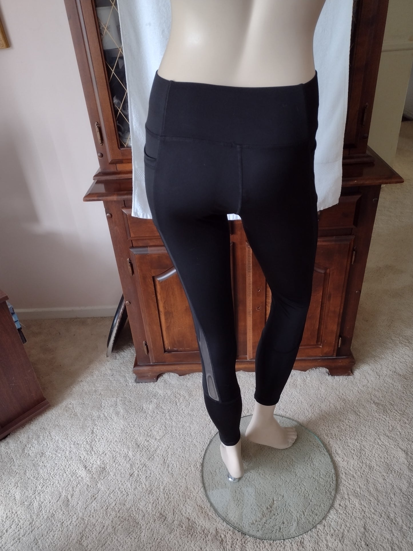 Women's Mesh Leggings with Pockets Size S Black