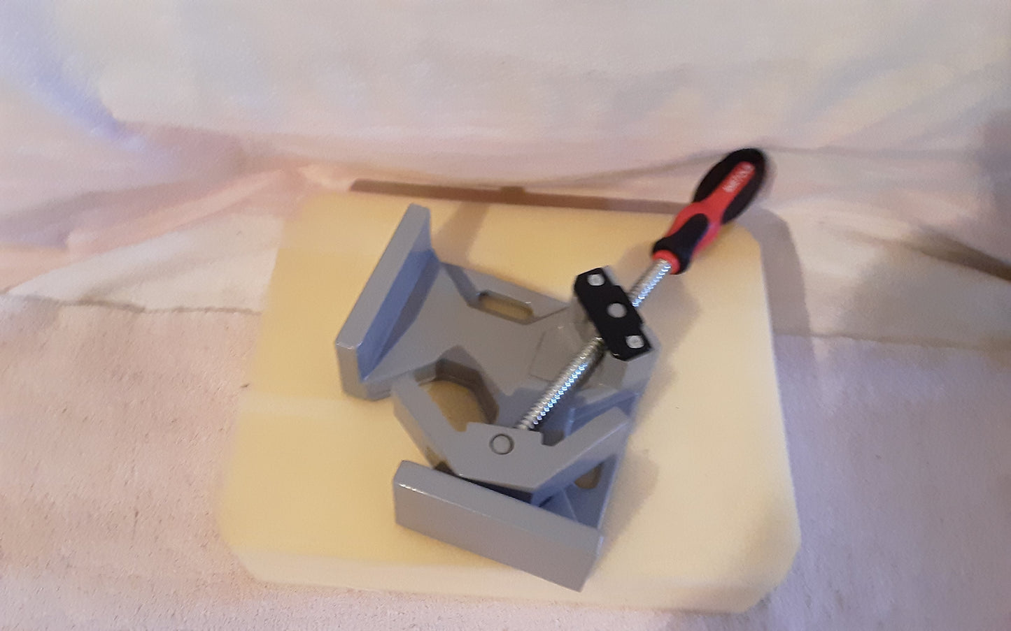 90 Degree right angle clamp by Wetols