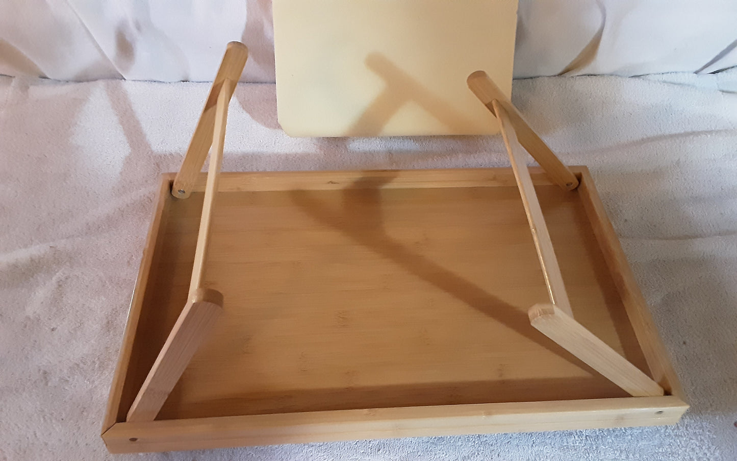 Foldable serving/laptop tray