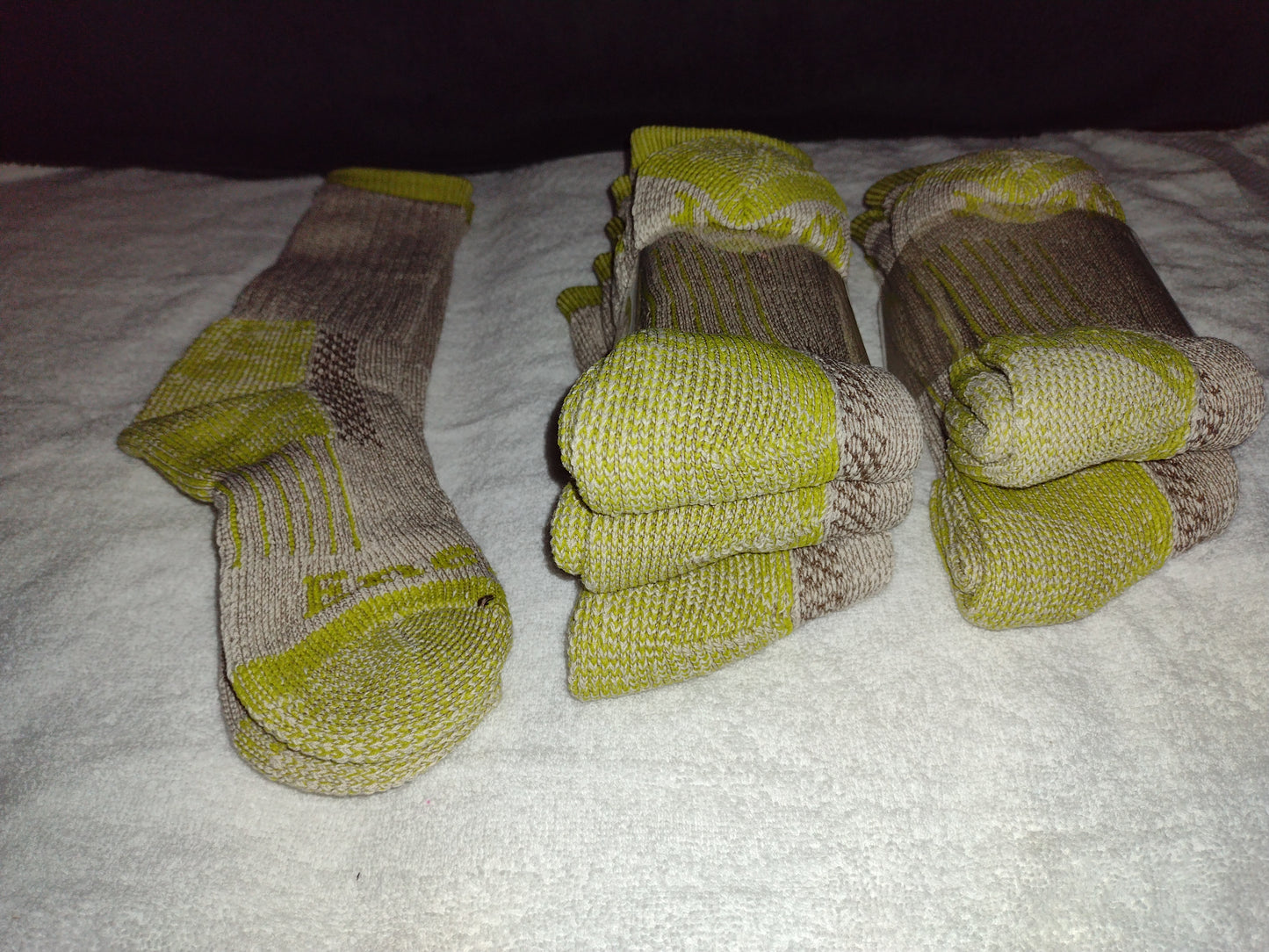 Women's Crew Socks 6Pk. Size 9-11 (Shoe 5-9) Gray & Green