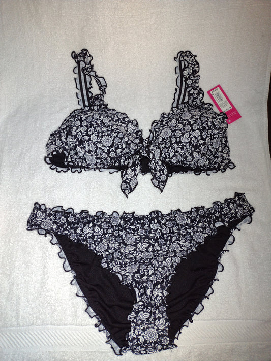 Bikini Tops & Bottoms Black & White Floral by Xhilaration Juniors'