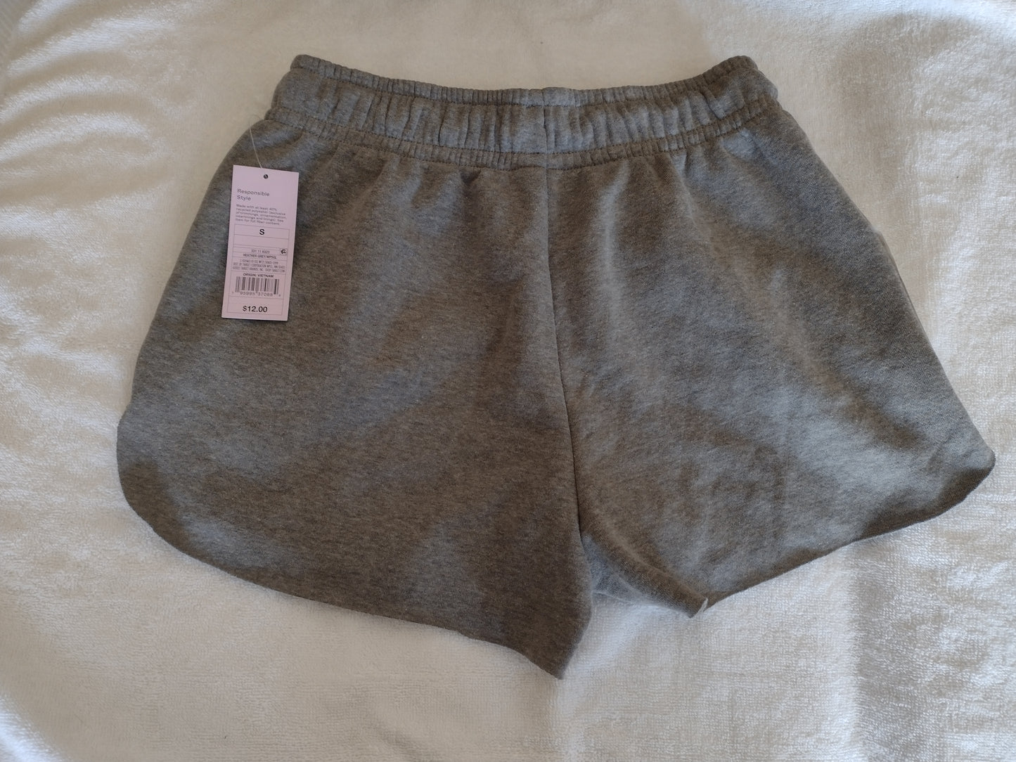 Women's Pull-On Shorts with Unfinished Hem Gray Size S