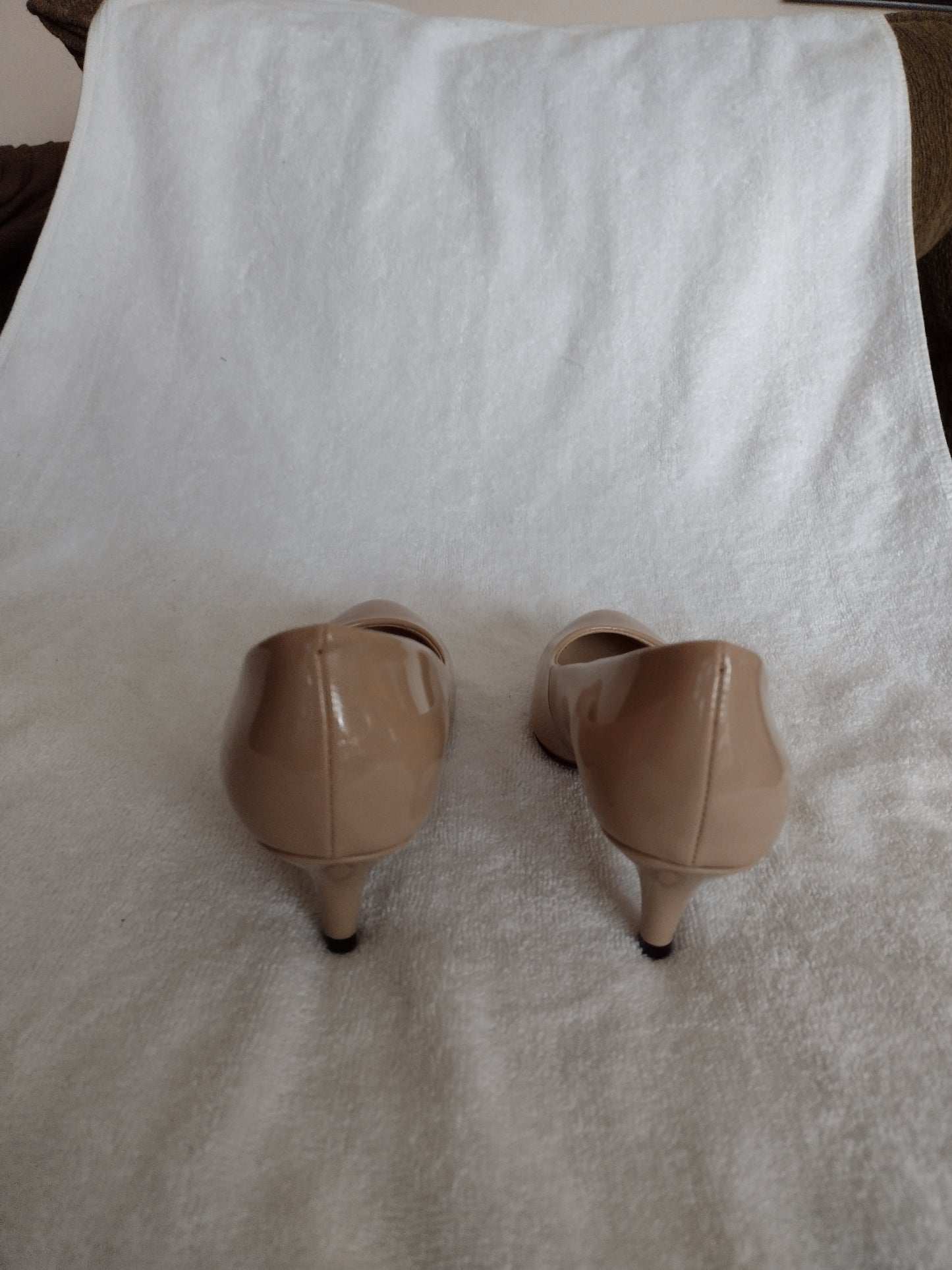 Simple Party Dress Pumps by Romantic Road Style 332 Nude Size 7