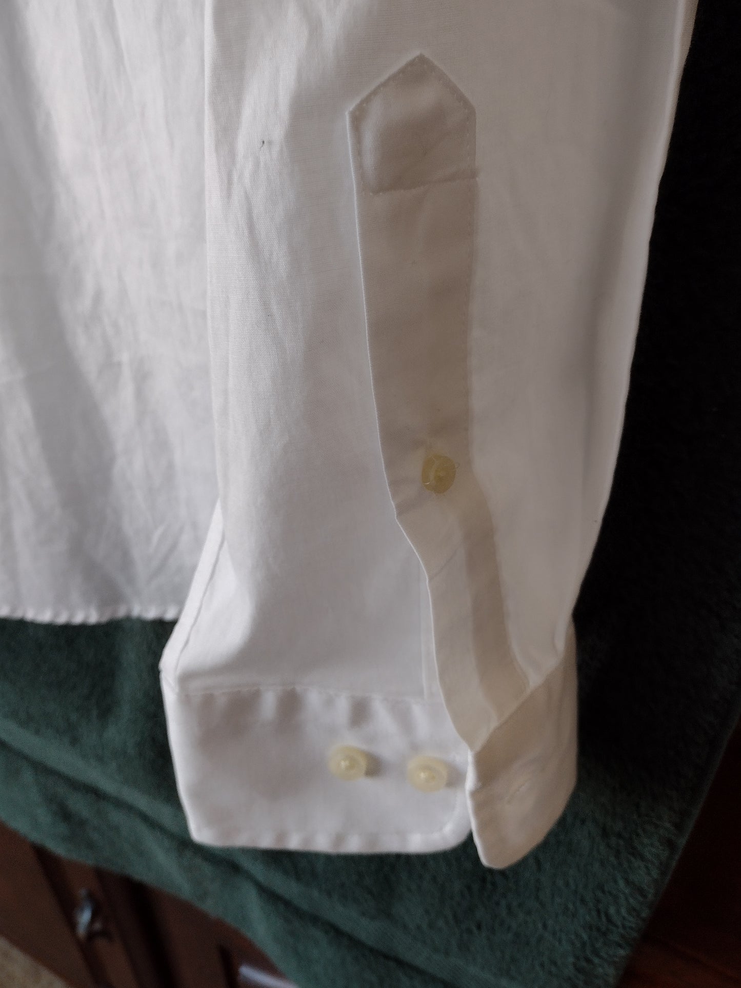 Men's White Dress Shirt Size XL Standard Fit