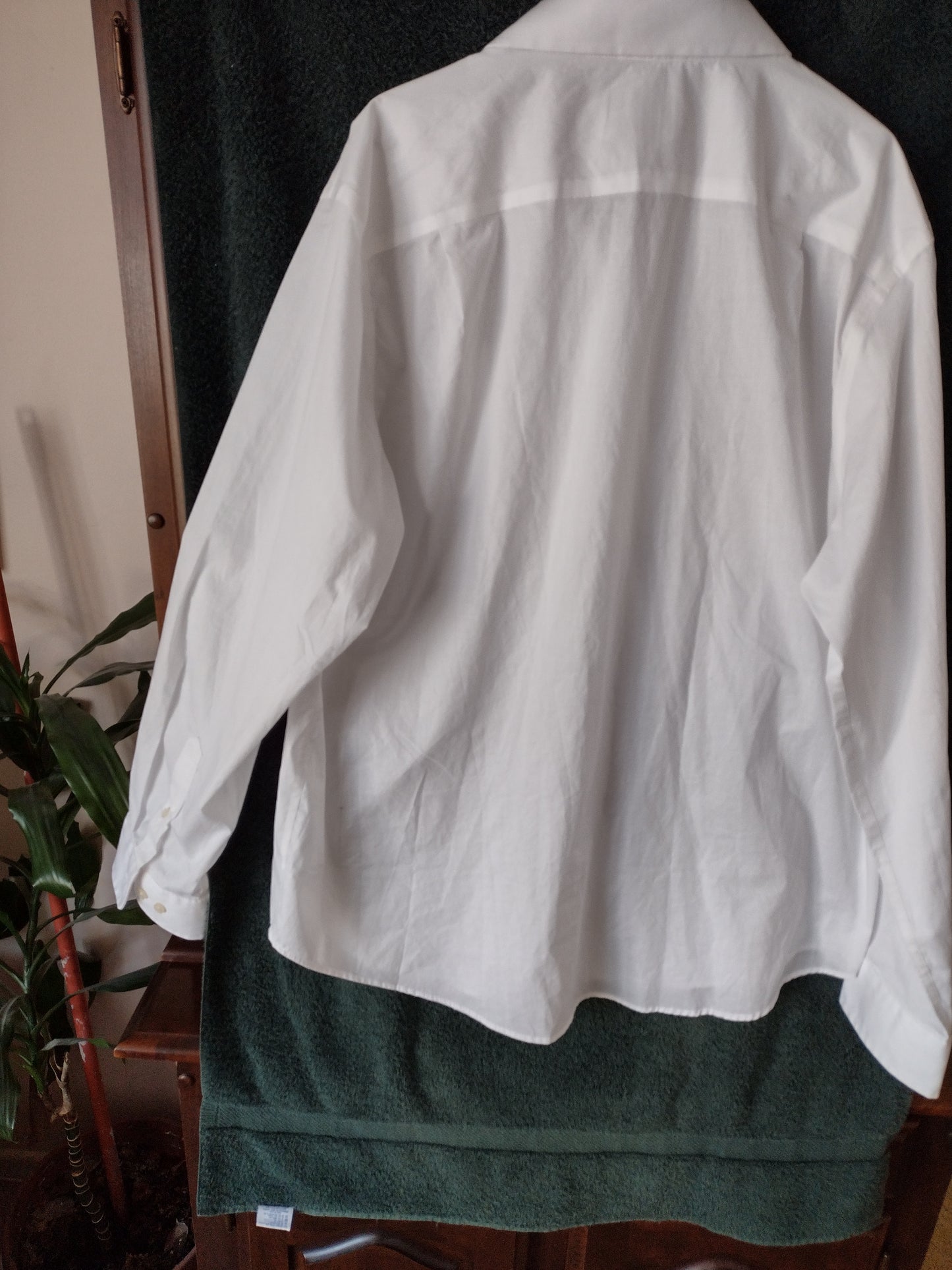 Men's White Dress Shirt Size XL Standard Fit