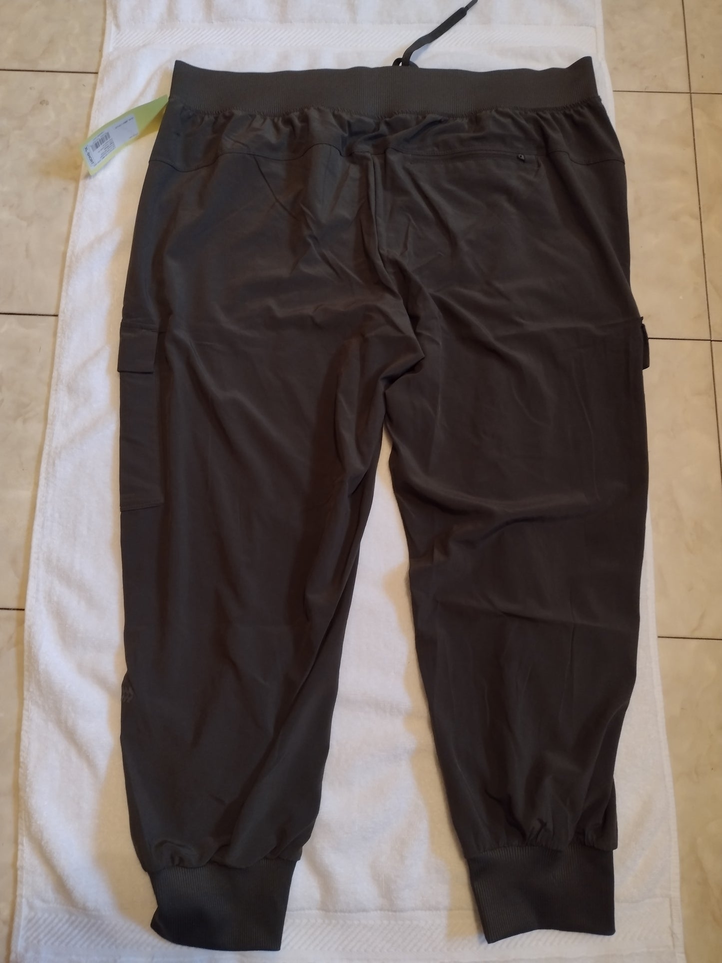 Women's All in Motion Stretch Cargo Pants Sizes L-Short, XL-Short Olive Green, 3X Black